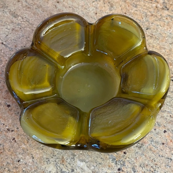 Vintage Green Cream Swirl Fused Blown Glass 6 Petal Flower Ashtray Trinket Dish